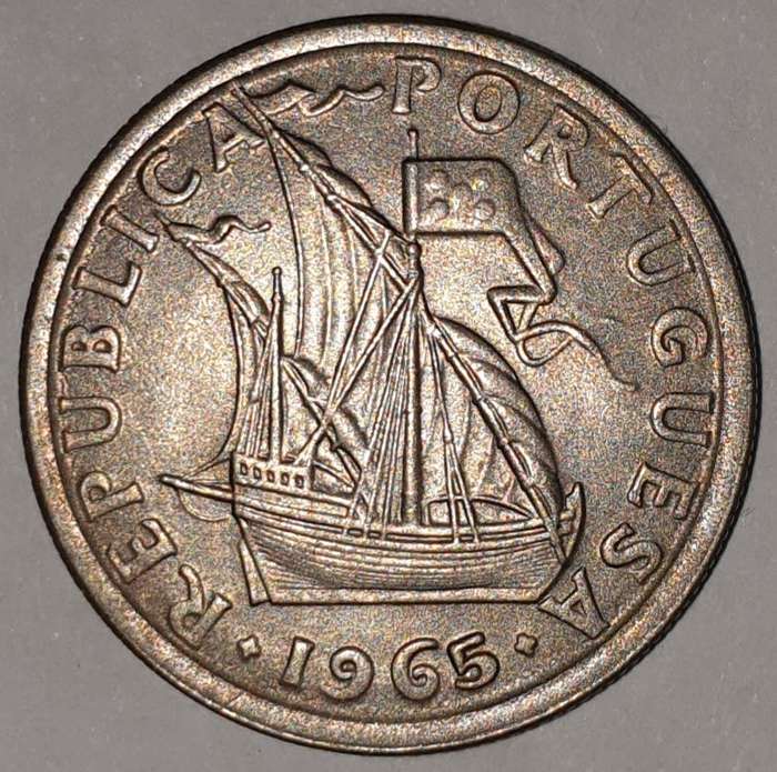 1965 - 2.5 ESCUDOS - 2$50 - 2 1/2 - PORTUGAL - PORTUGUESA - KM#590 - COPPER-NICKEL - PORTUGUESE